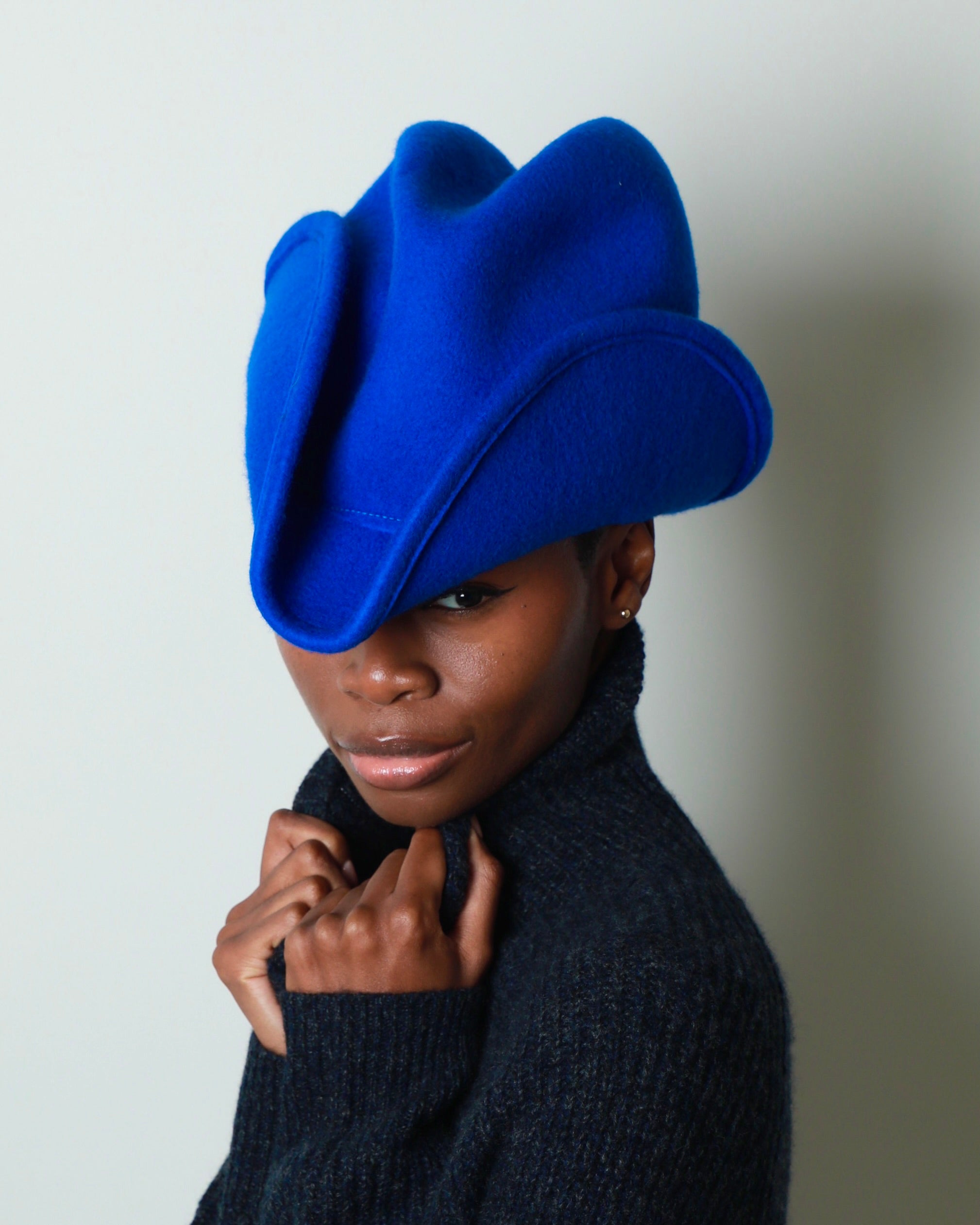 BACKLESS MINI WESTERN HAT