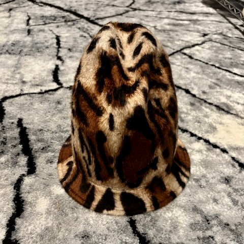 MOUNTAIN BUCKET - BROWN TIGER