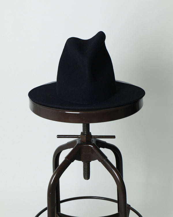 YOKO OVAL BRIM HAT