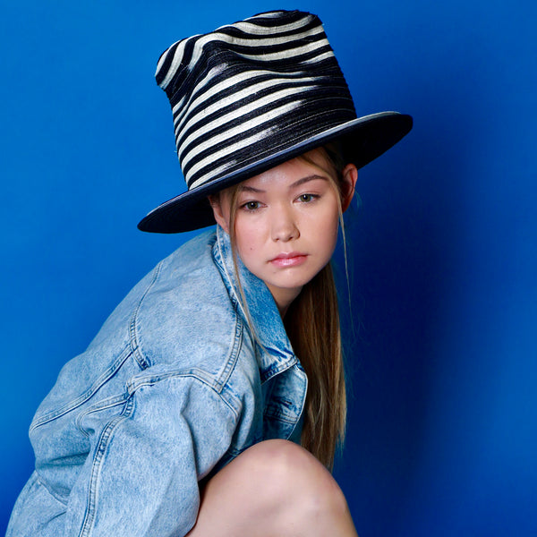 BACKLESS MINI WESTERN HAT