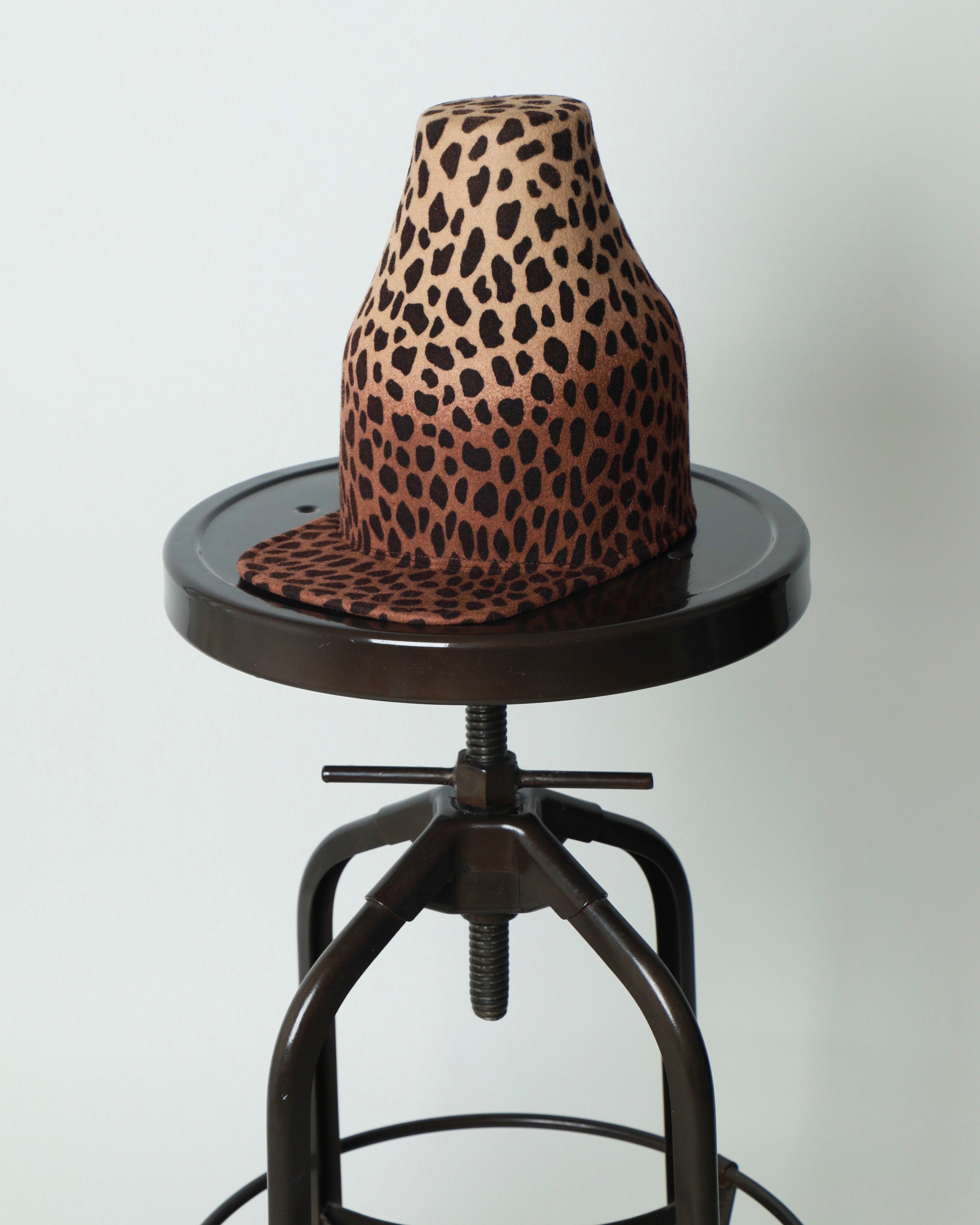 TALL CROWN FUNNEL CAP