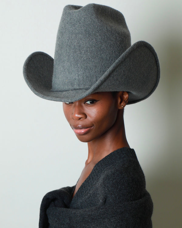 BIG WIDE WING WESTERN HAT