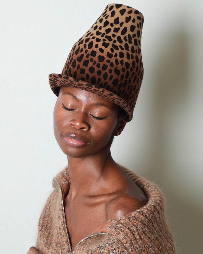 TALL CROWN FUNNEL CAP