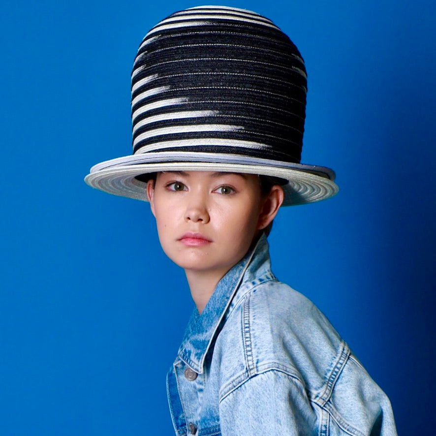 BIG BOWLER HAT IN HEMP