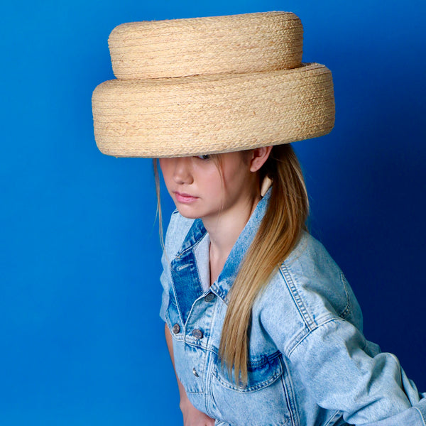 BIG DOUBLE CUSHION BERET HAT IN RAFFIA