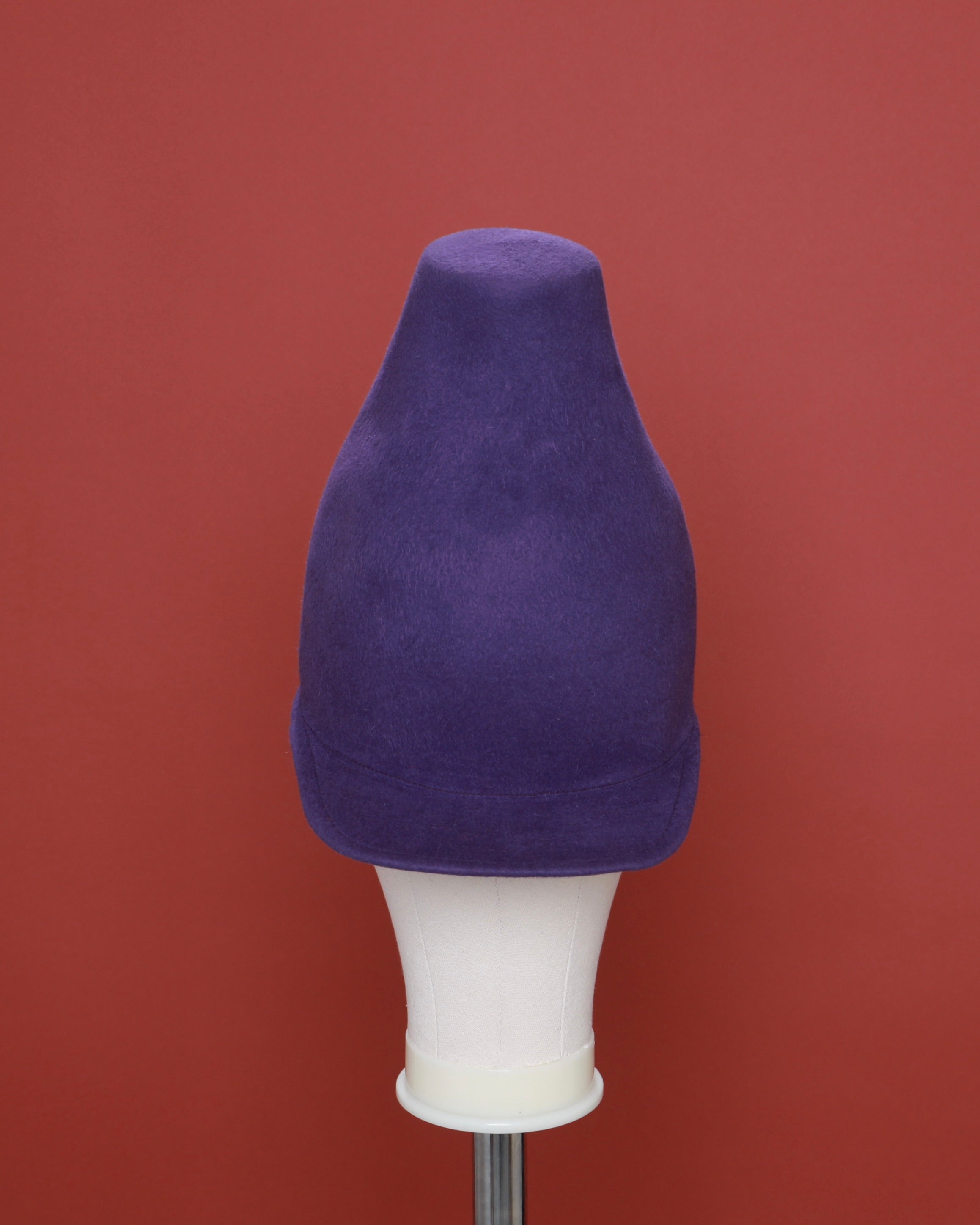 PF PURPLE OVERSIZED FUNNEL CAP - S/M