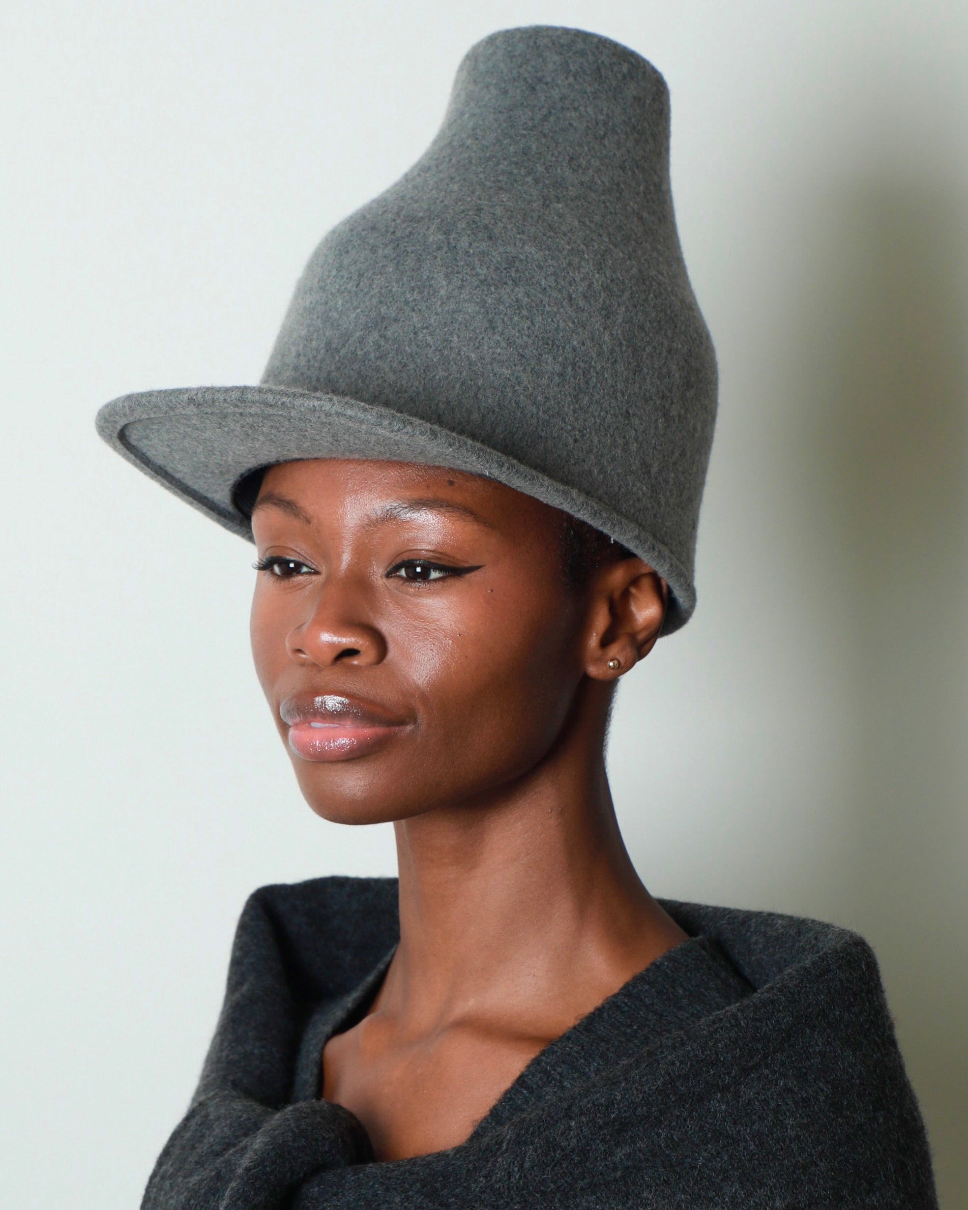 TALL CROWN FUNNEL CAP