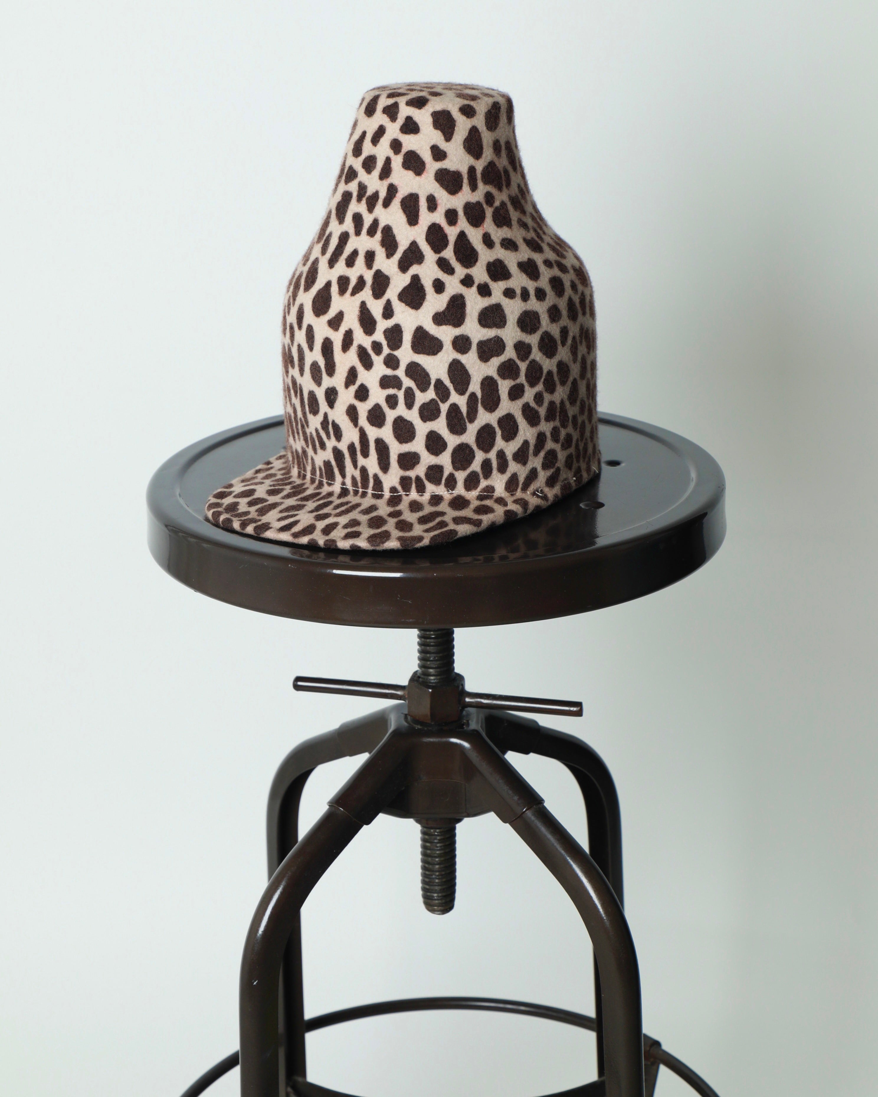 TALL CROWN FUNNEL CAP