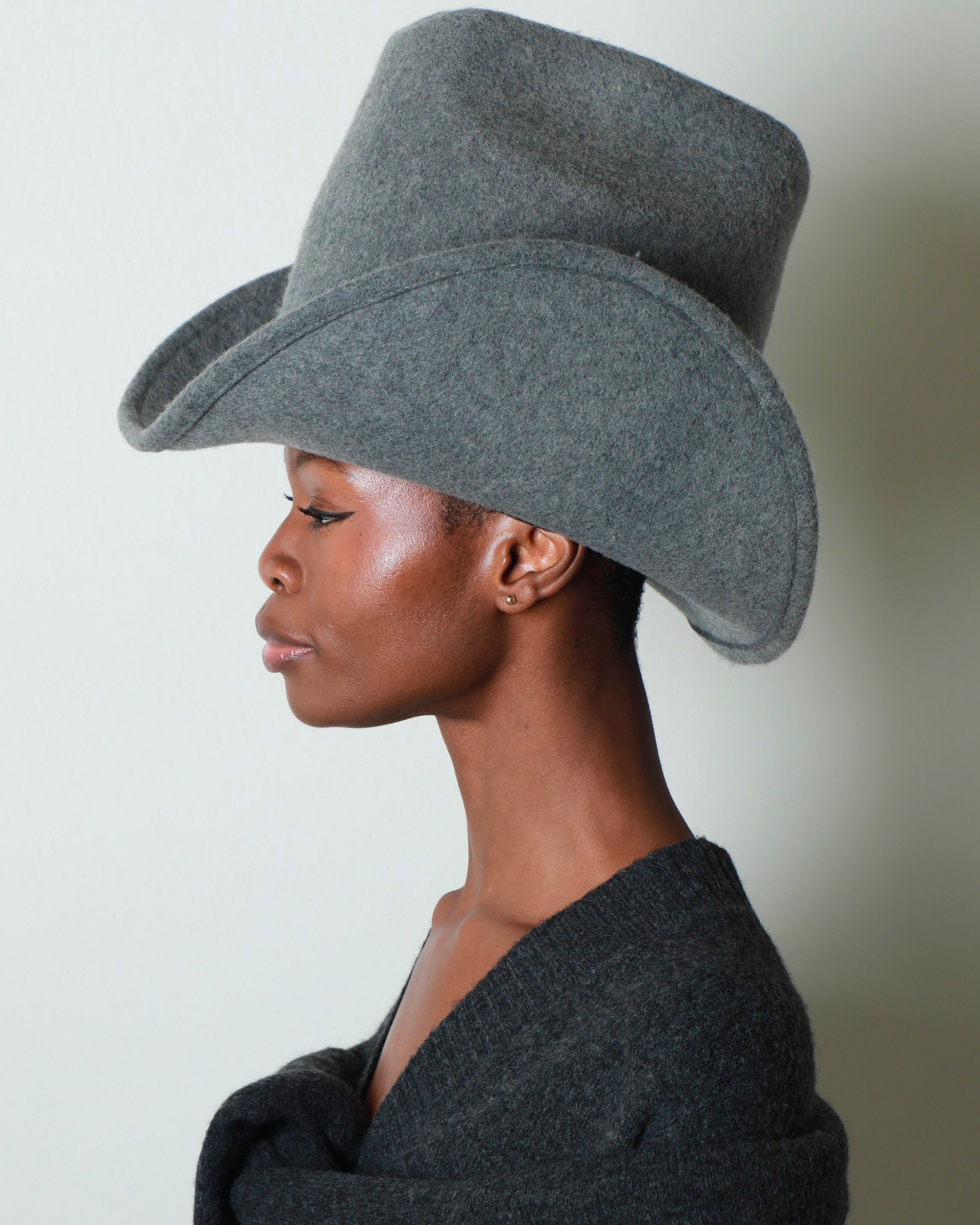 BIG WIDE WING WESTERN HAT