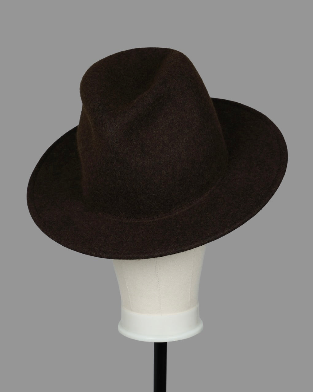 CLASSIC ROUND BRIM FEDORA - DARK BROWN - XL/XXL