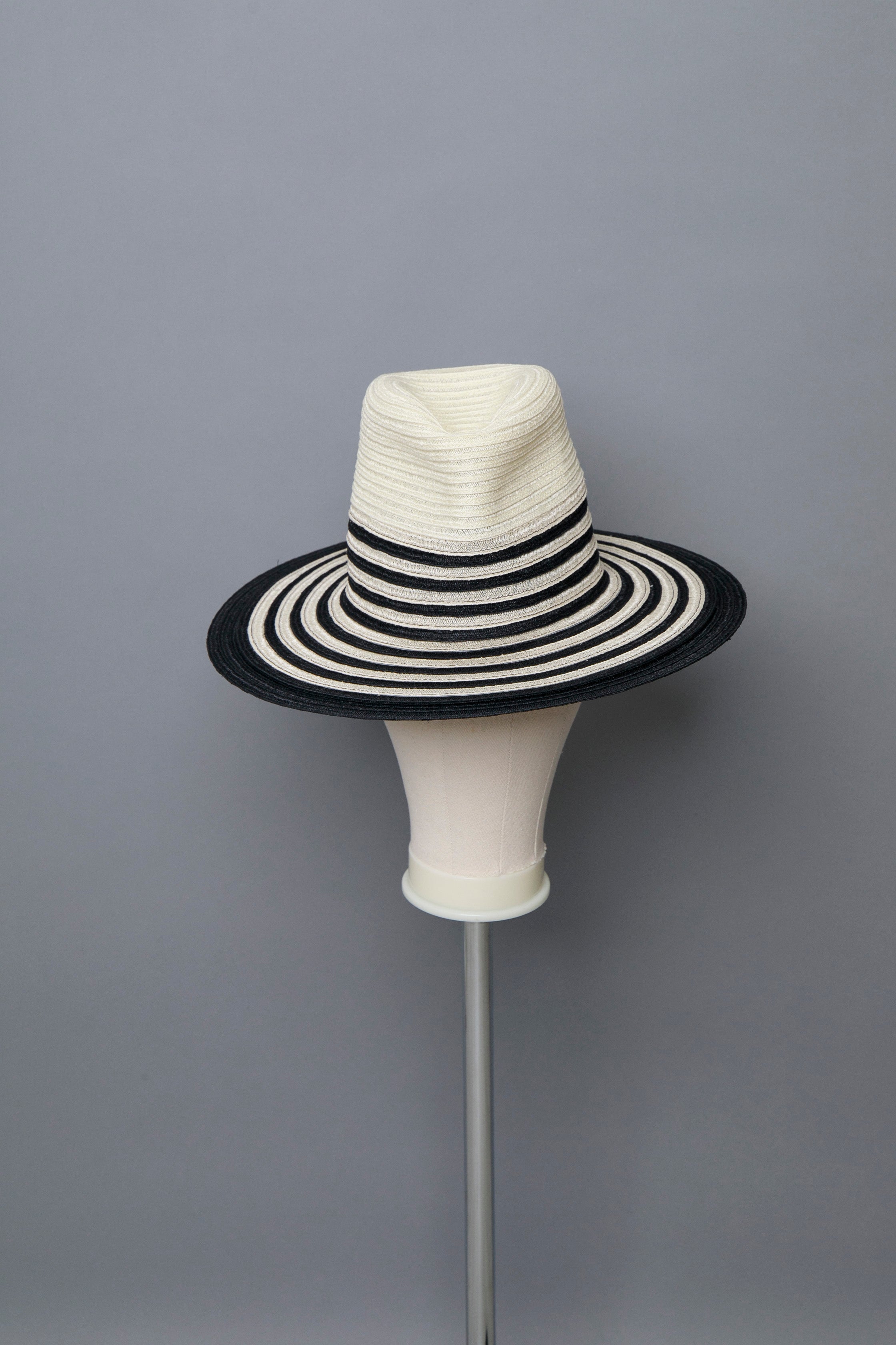 AE WIDE BRIM FEDORA L/XL