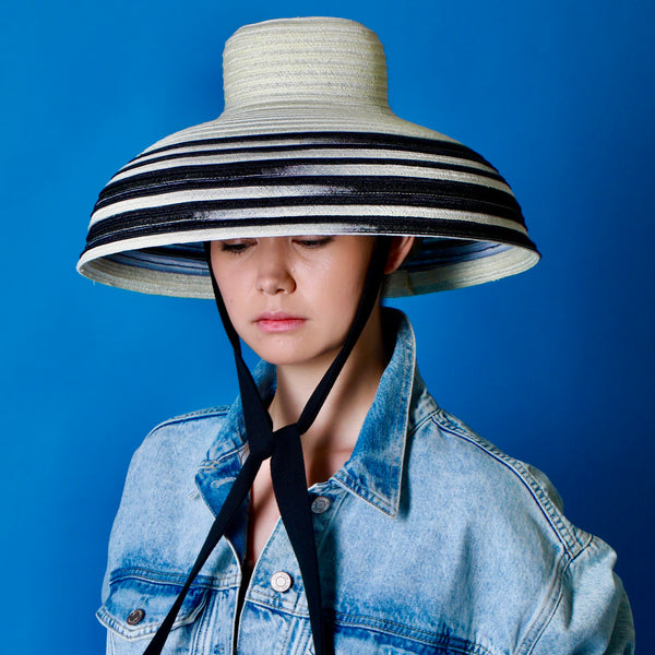 LAMSHADE HAT IN HEMP