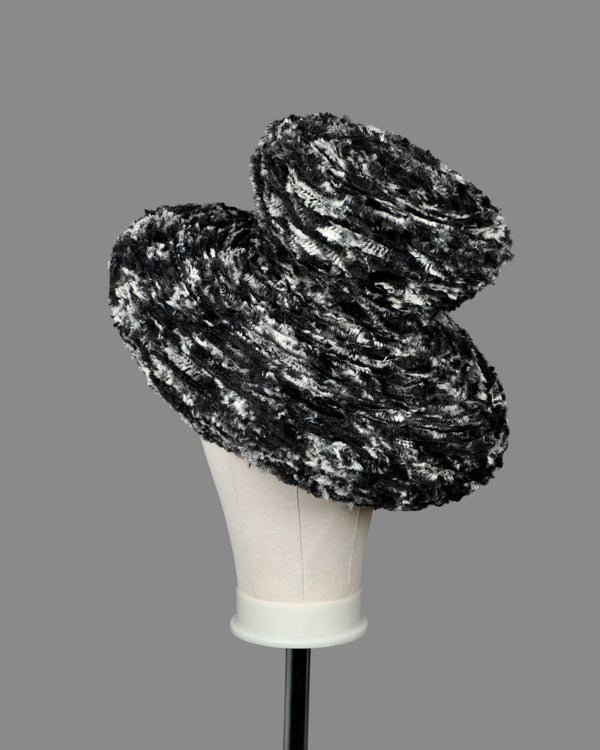 FAUX FUR MUSHROOM HAT - S/M