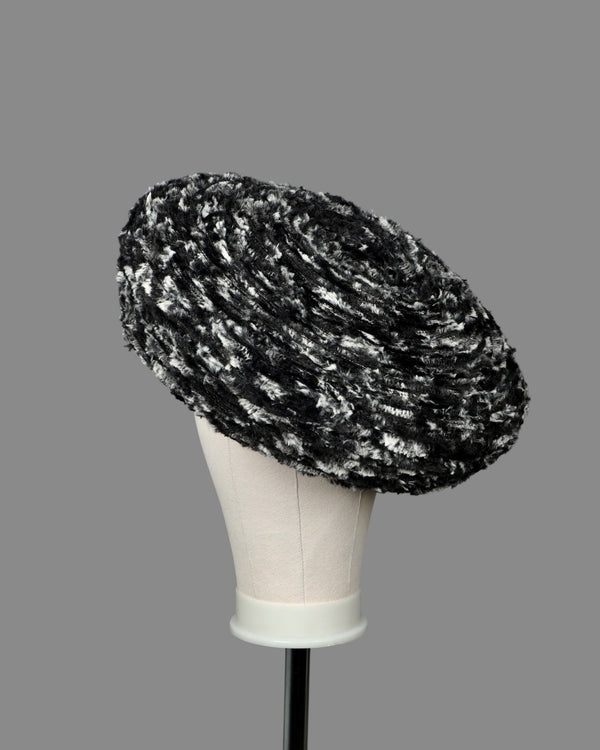 FAUX FUR BIG BERET HAT - S/M